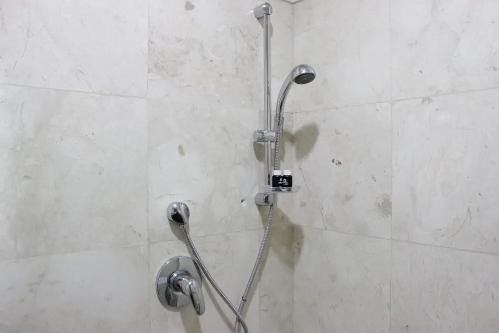 Бандунг: Spacious & Deluxe 2BR Dago Butik Apartment with Mountain View