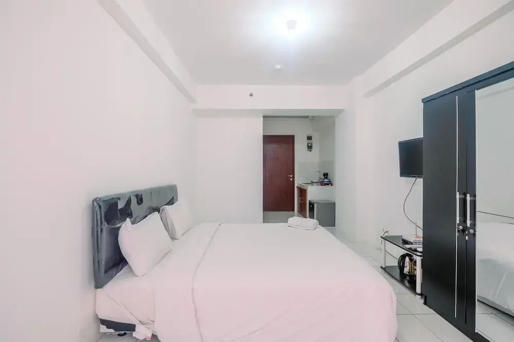 Читарингул: Beautiful Studio at Gunung Putri Square Apartment