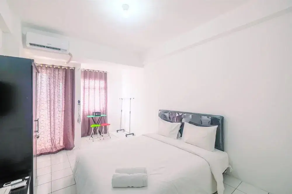 Читарингул: Beautiful Studio at Gunung Putri Square Apartment