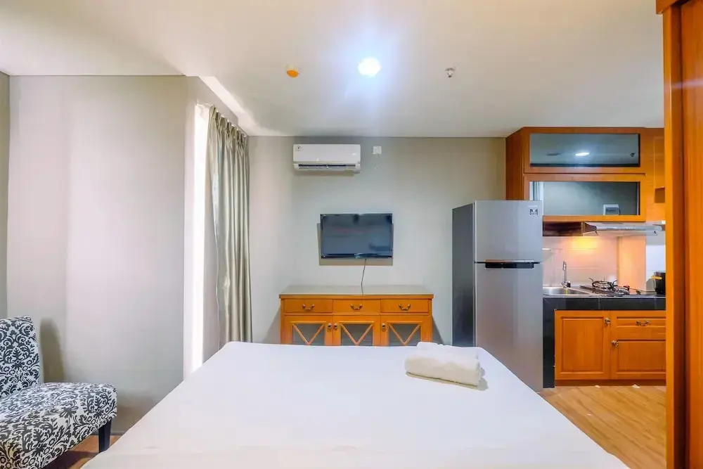 Южный Тангеранг: New Furnished Studio Apartment at Tuscany Residences