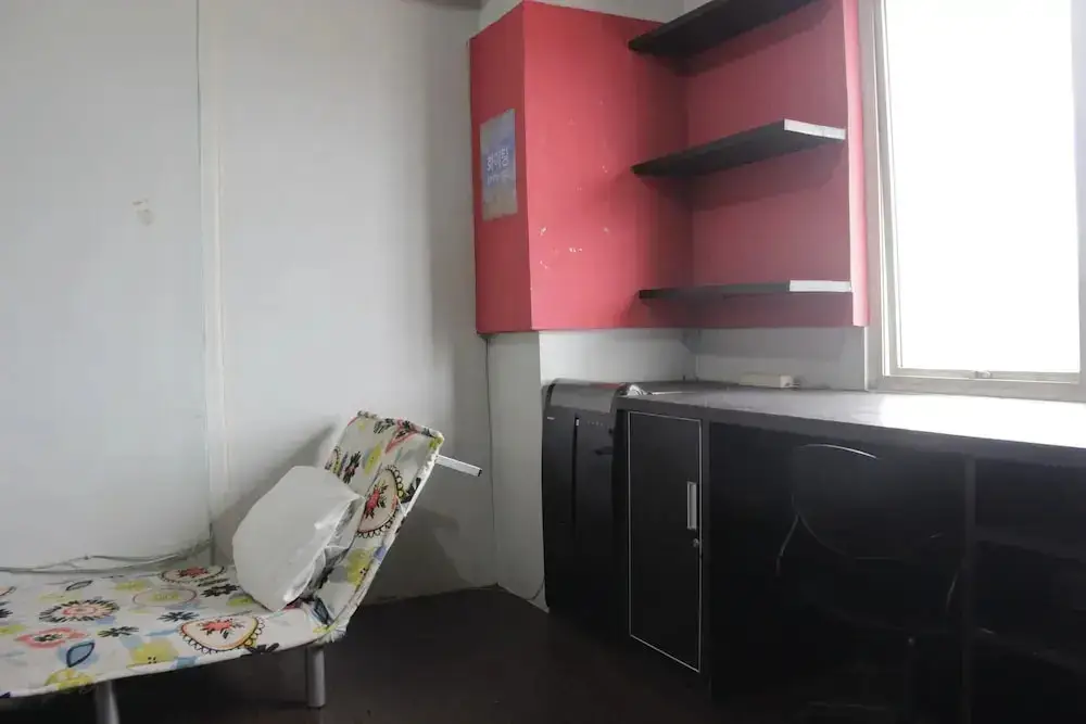 Сумеданг: Loft Studio Room at Pinewood Apartment Jatinangor near JATOS