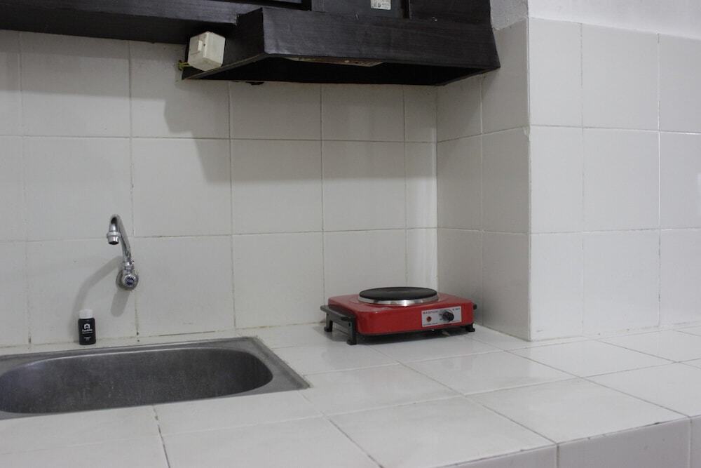 Сумеданг: Loft Studio Room at Pinewood Apartment Jatinangor near JATOS
