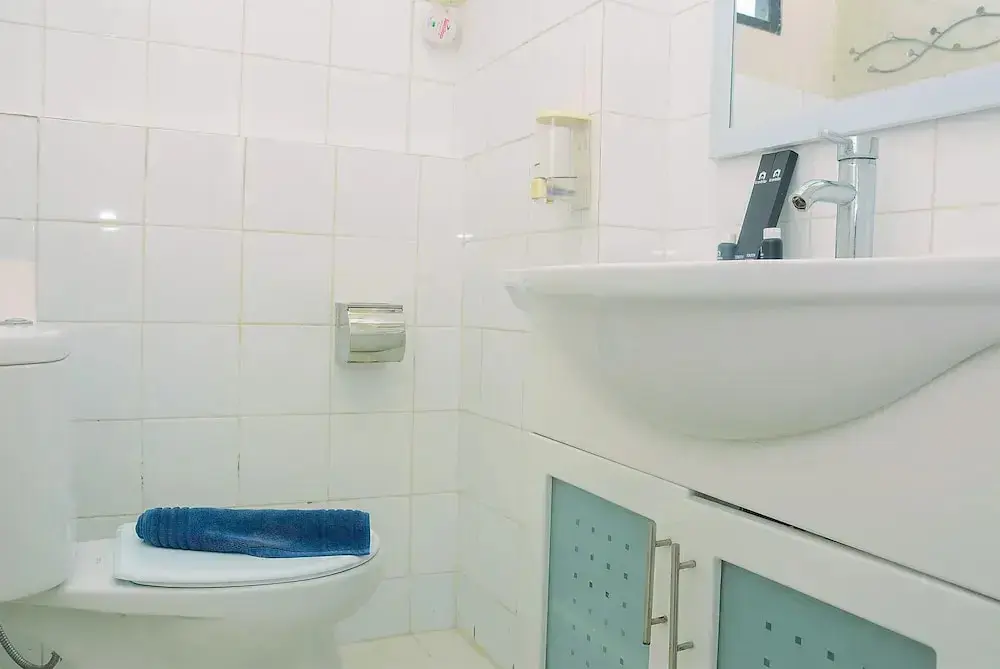 Джакарта: Cozy Living with Modern Design 1BR Kebagusan City Apartment