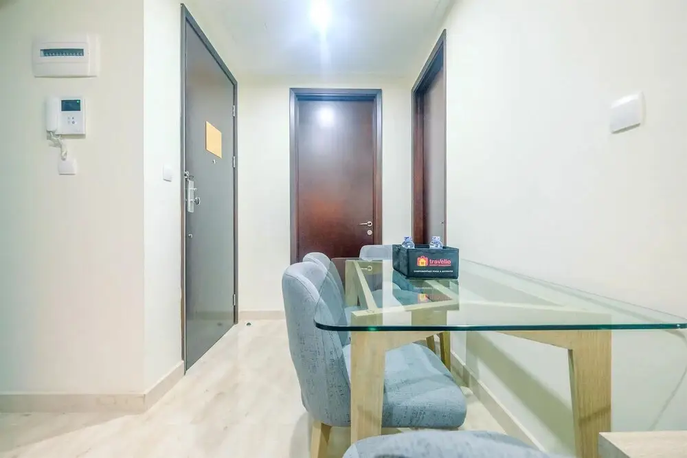 Джакарта: Cozy Stay @ Strategic Place 2BR Menteng Park Apartment