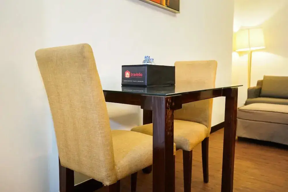 1BR Queen Bed at Ancol Marina Apartment near Dufan — фото 1