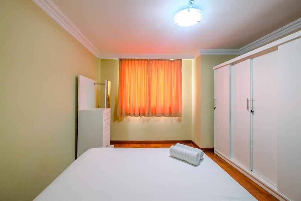 Джакарта: Elegant and Homey 1BR Nuansa Hijau Apartment Pondok Indah