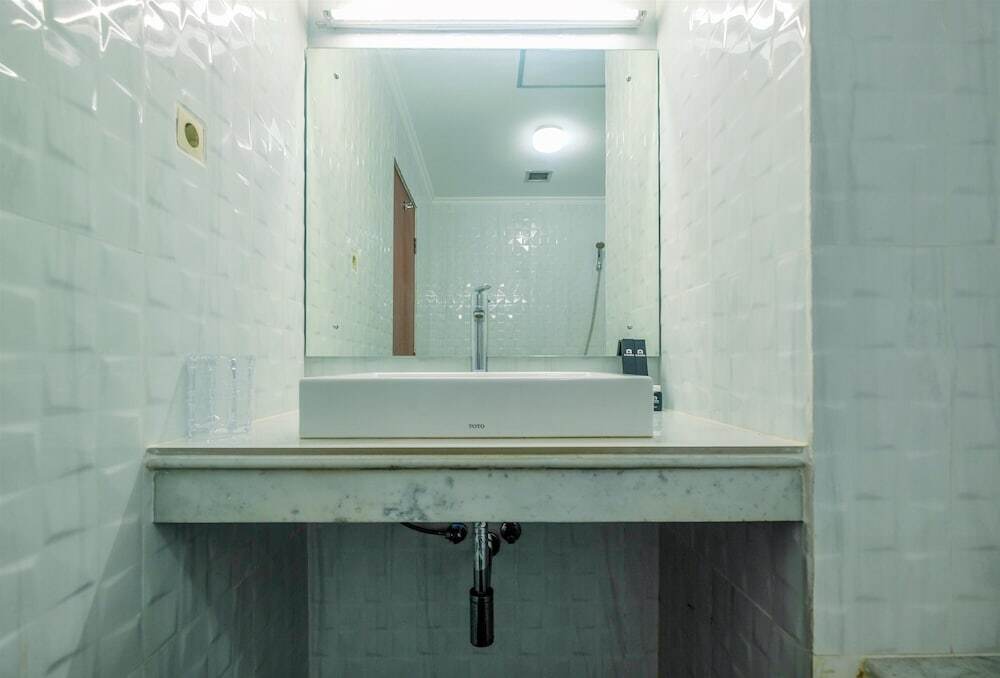 Джакарта: Elegant and Homey 1BR Nuansa Hijau Apartment Pondok Indah