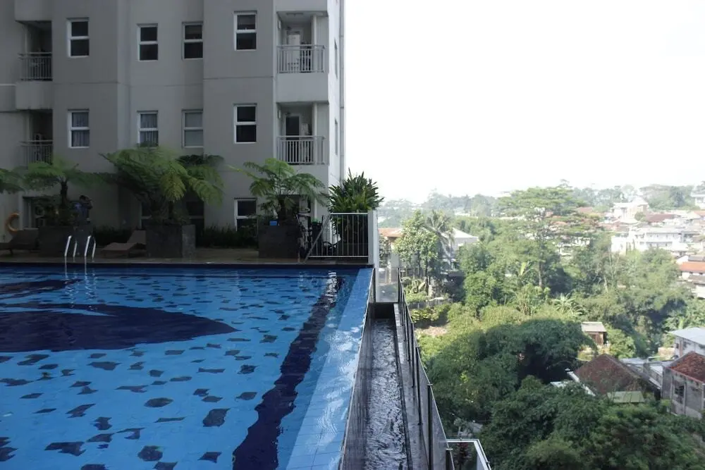 Бандунг: Stylish & Relaxing Studio Apartment at Parahyangan Residence near UNPAR