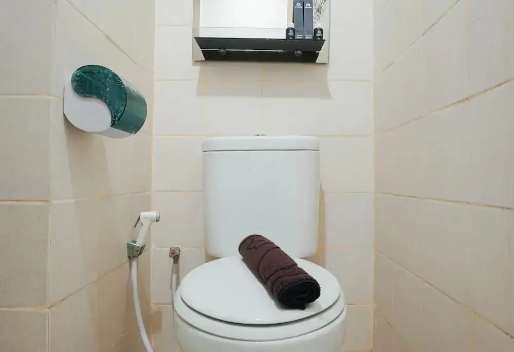 Джакарта: Homey 2BR Apartment @ Belmont Residence