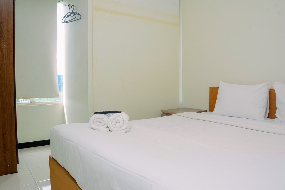 Джакарта: Best and Strategic Nifarro Park Studio Apartment
