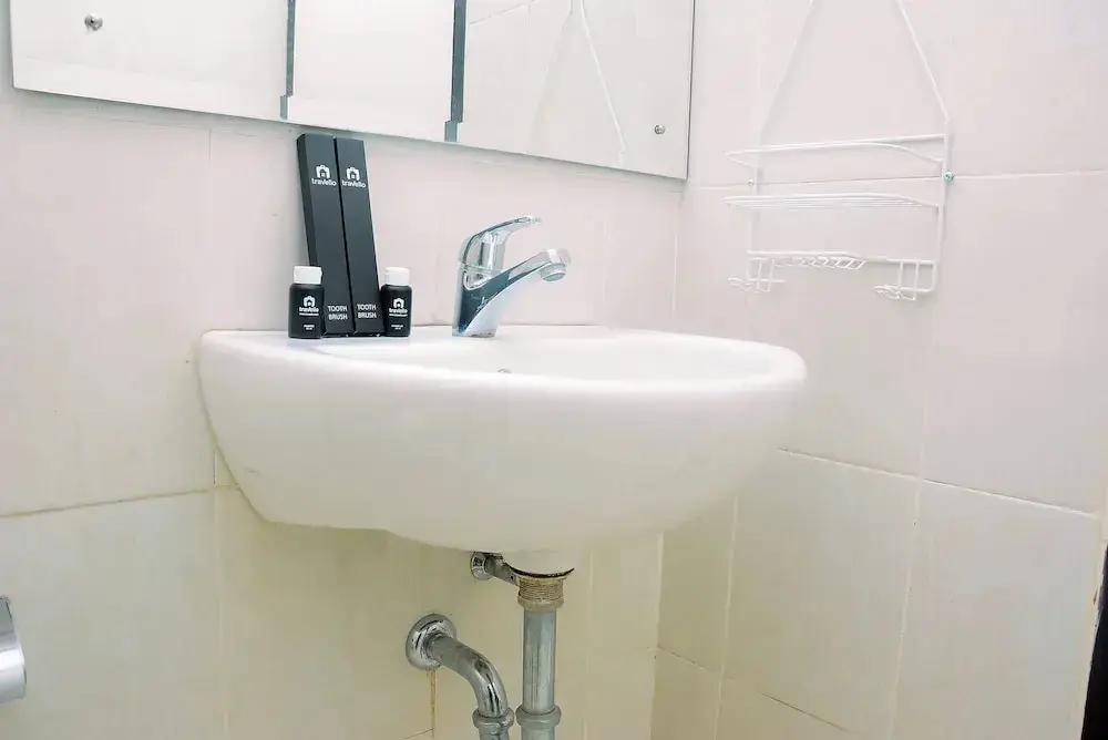 Джакарта: Best and Strategic Nifarro Park Studio Apartment