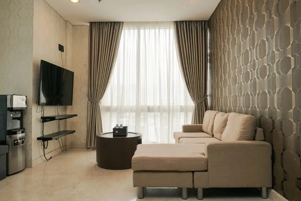 Джакарта: Comfortable and Beautiful 2BR at The Empyreal Apartment