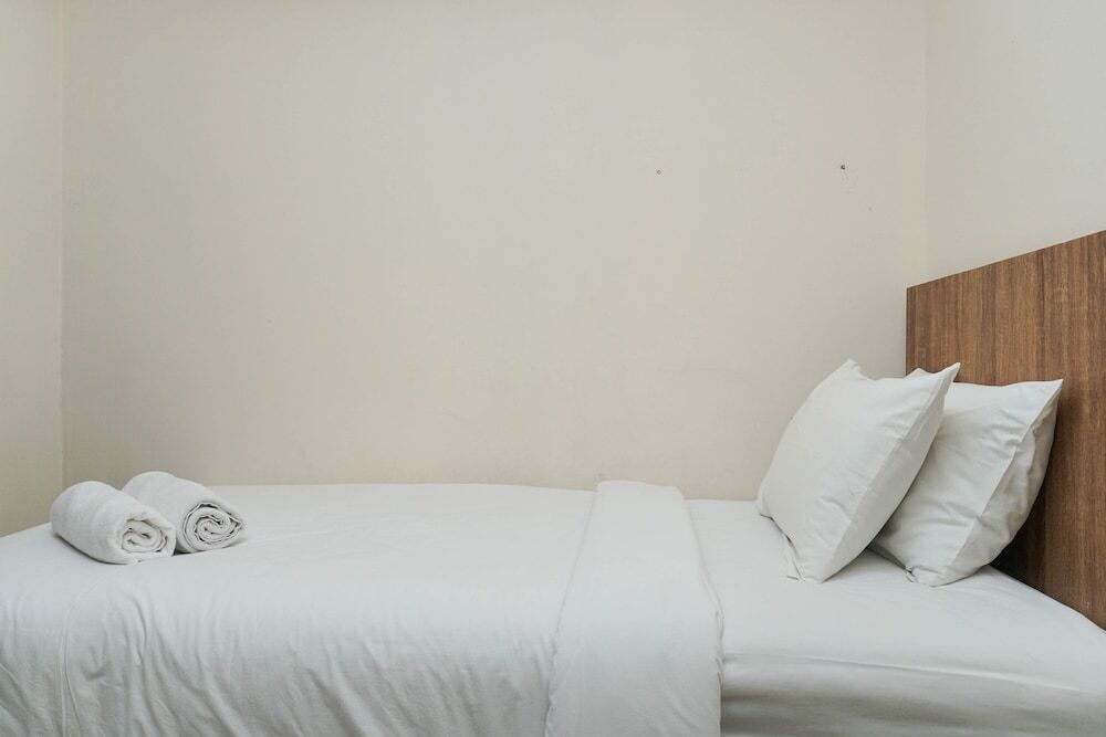 Джакарта: Homey and Simply For 2BR Pluit Sea View Apartment