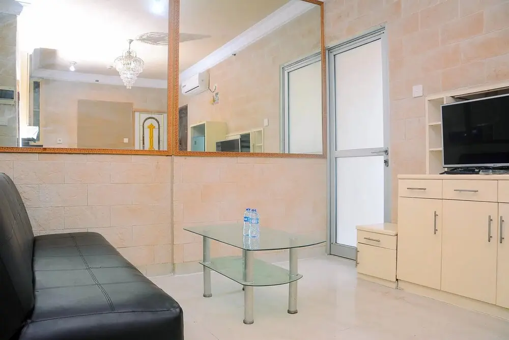 Джакарта: Relax and Cozy 1BR Mediterania Gajah Mada Apartment