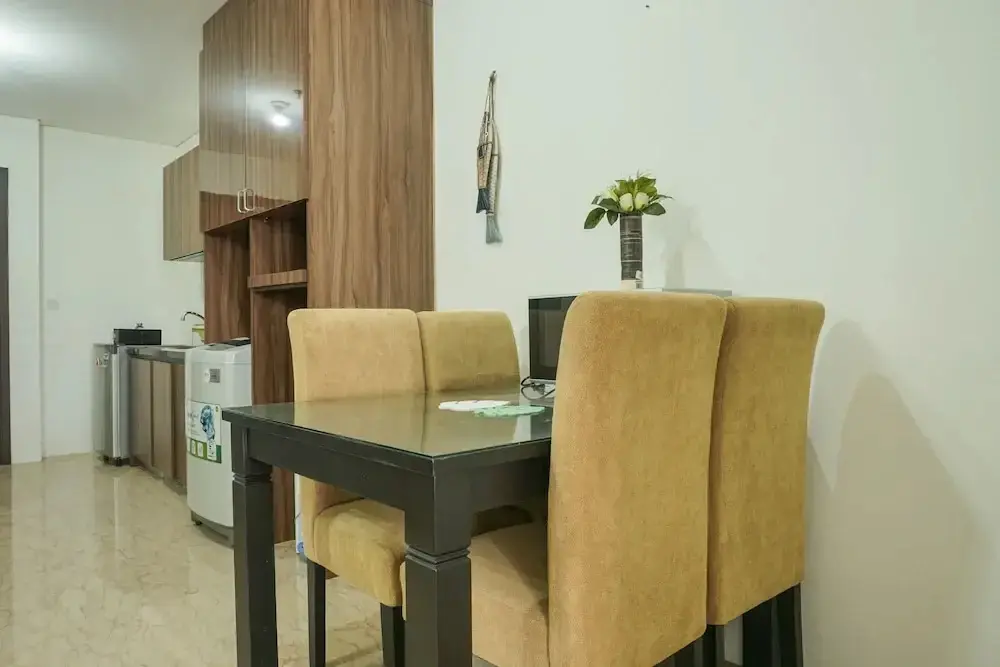 Джакарта: Luxury Design 1BR L'Avenue Apartment near Pancoran