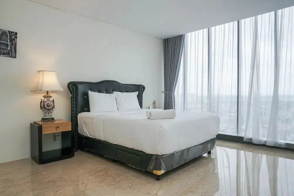 Джакарта: Luxury Design 1BR L'Avenue Apartment near Pancoran