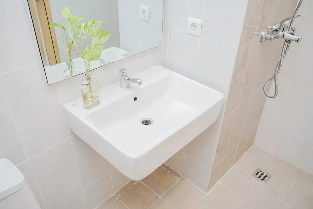 Тангеранг: Homey and Minimalist Studio Padina Apartment