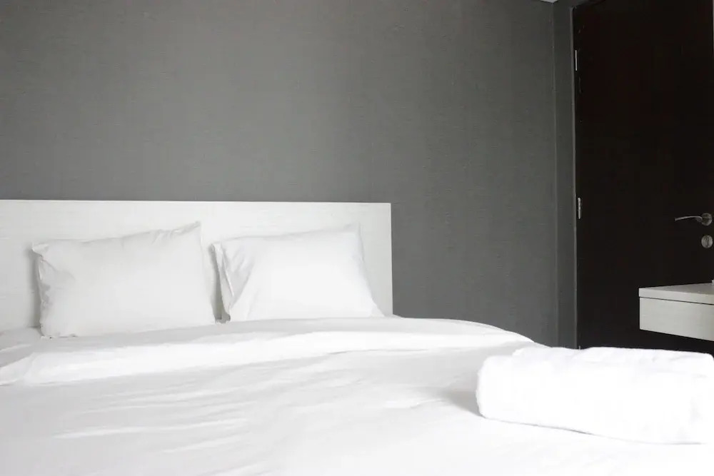 Pleasant and Homey 2BR Apartment at Tamansari La Grande — фото 1