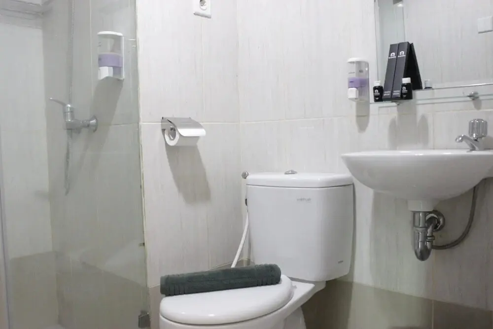 Бандунг: Pleasant and Homey 2BR Apartment at Tamansari La Grande