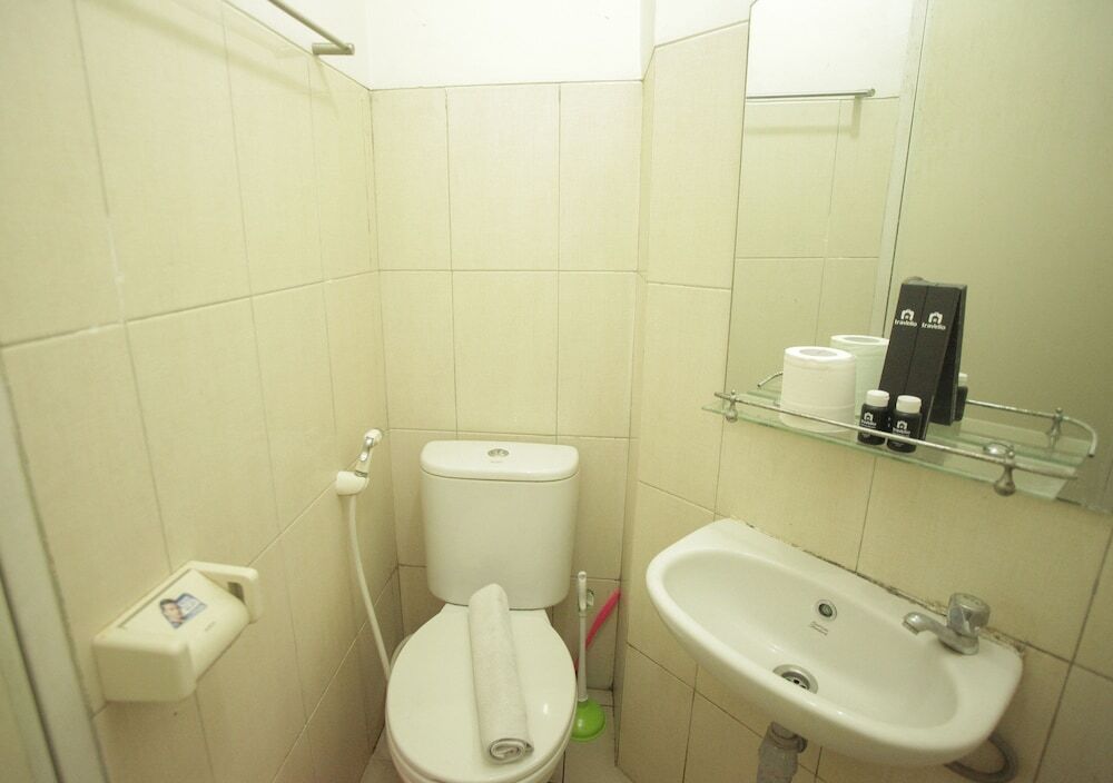 Сурабая: Best Value Studio Apartment Pavilion Permata 2