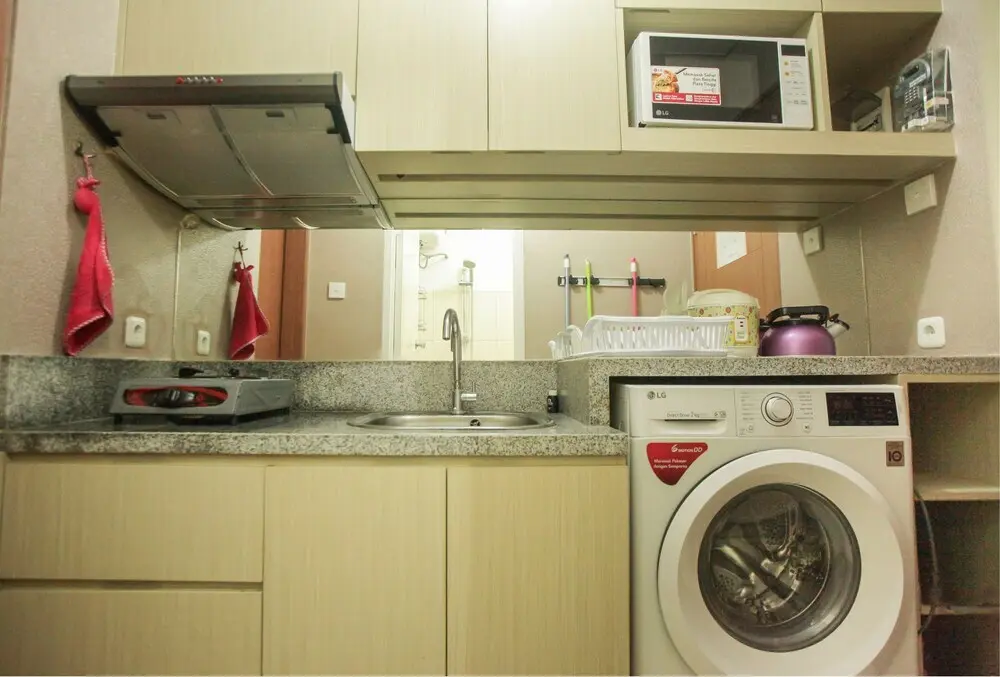 Сурабая: Best Value Studio Apartment Pavilion Permata 2