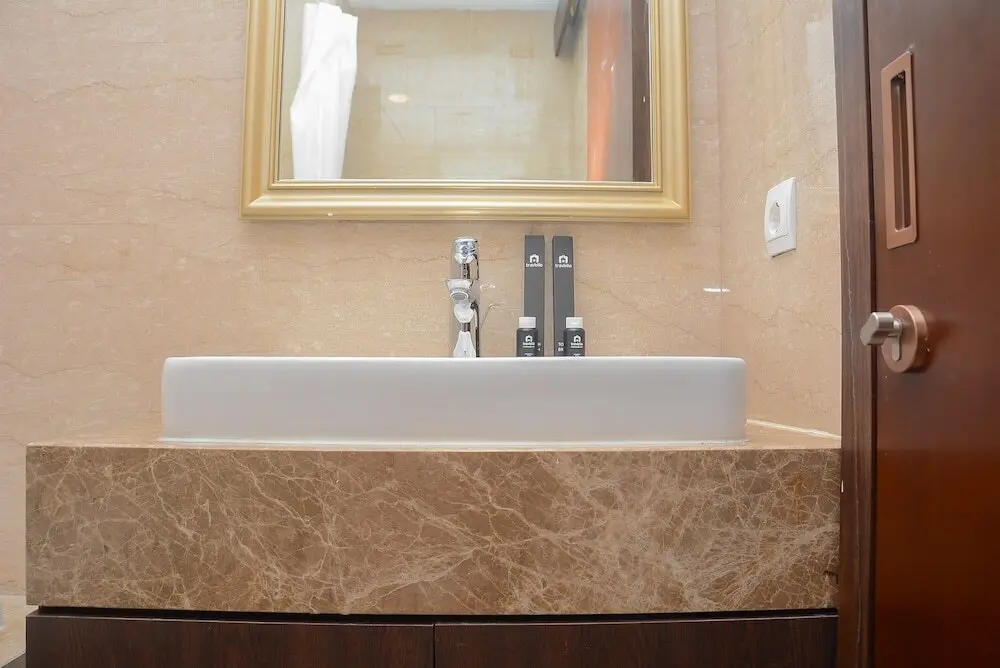 Джакарта: Luxurious 2BR with Private Lift Menteng Park Apartment