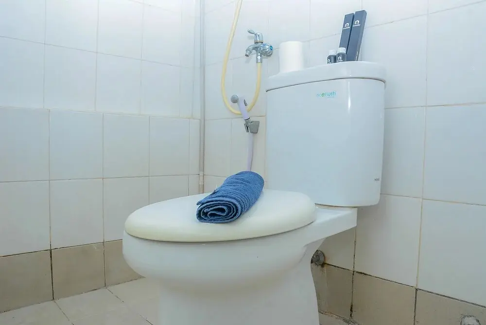 Джакарта: Spacious and Comfy 2BR Bassura City Apartment