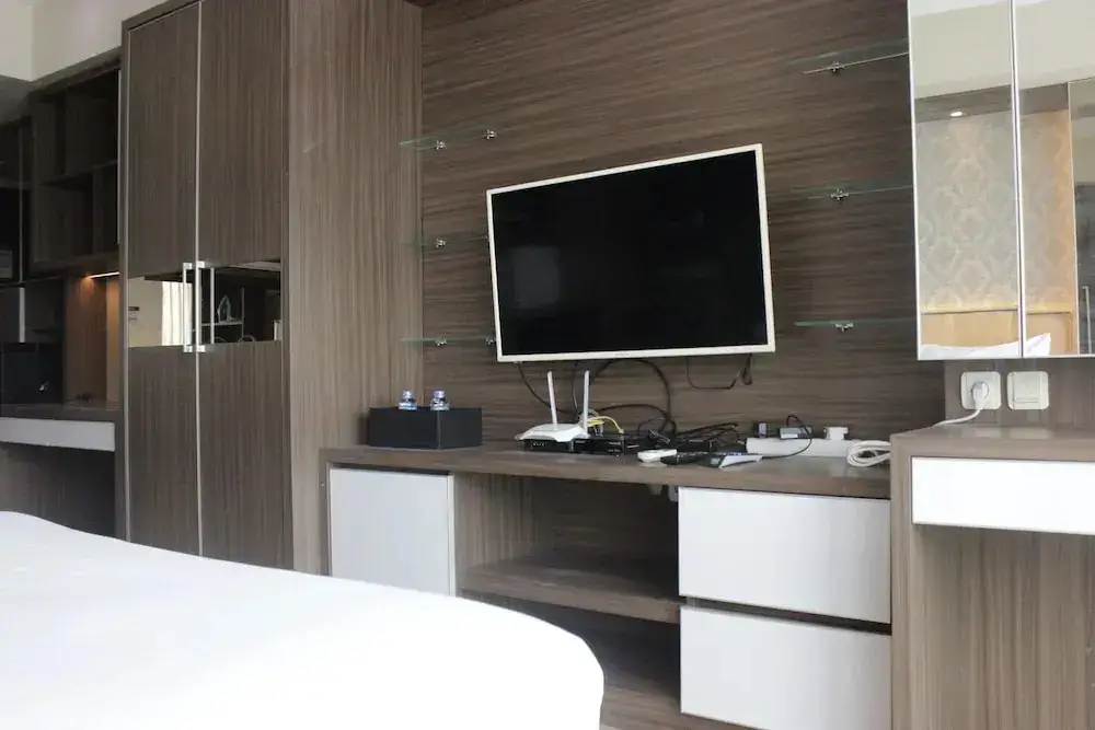 Бандунг: Modern Chic Studio Apartment at Tamansari La Grande near BIP