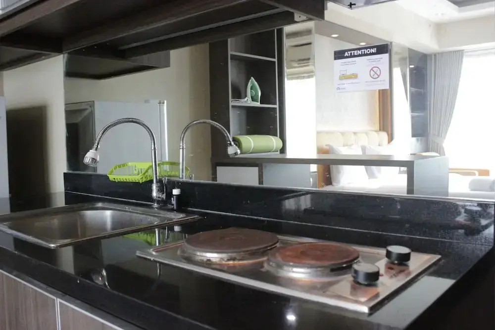 Бандунг: Modern Chic Studio Apartment at Tamansari La Grande near BIP