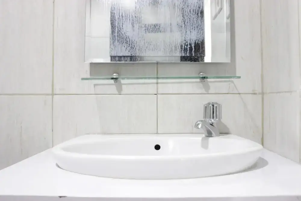 Бандунг: Modern Chic Studio Apartment at Tamansari La Grande near BIP
