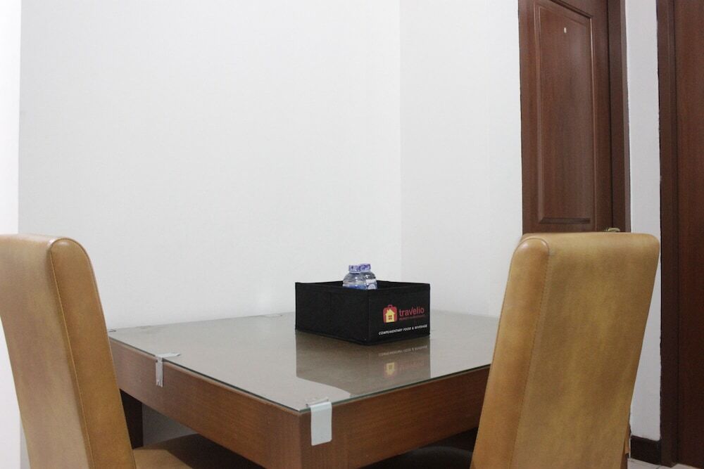 Бандунг: Homey 2BR Majesty Apartment near Maranatha University