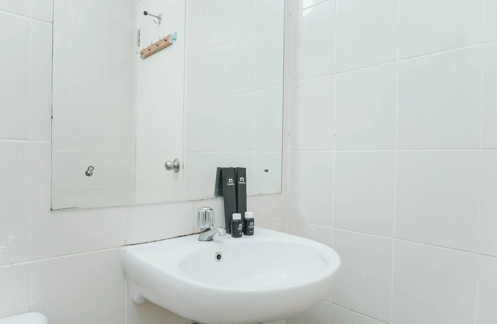 Джакарта: Comfy and Modern 2BR Seasons City Apartment with City View