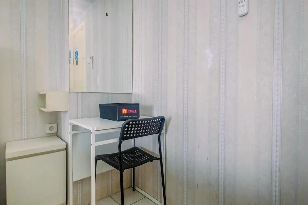 Джакарта: Lovely Studio Green Pramuka Apartment near Shopping Center