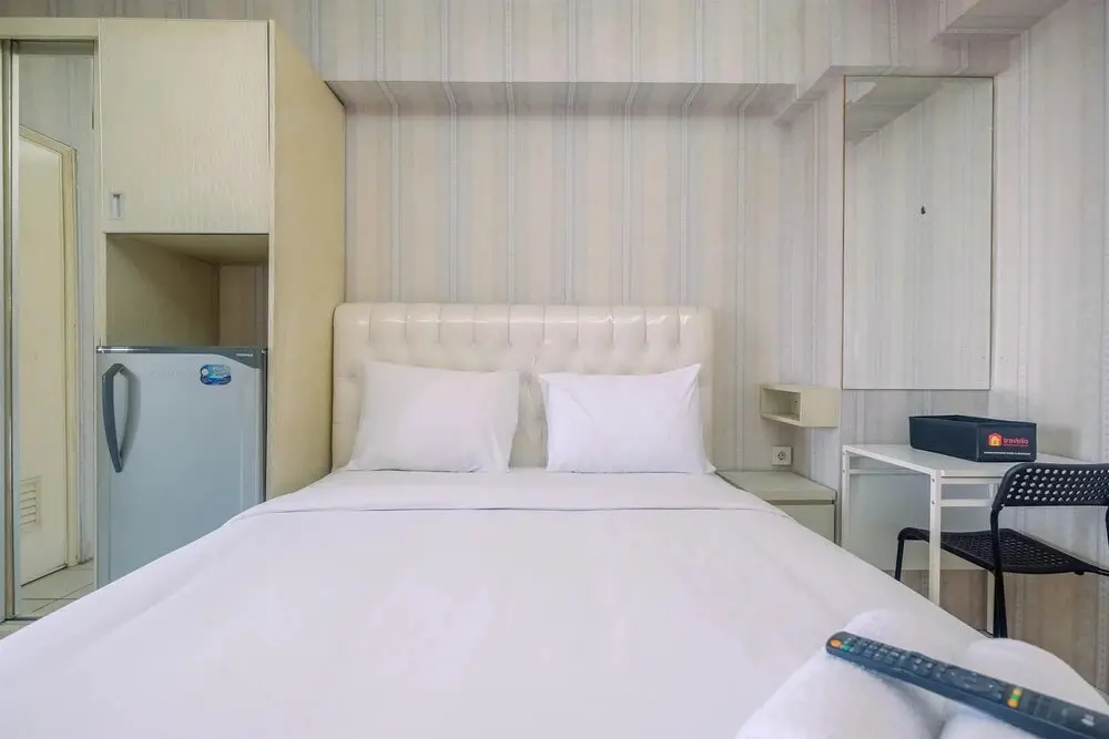 Джакарта: Lovely Studio Green Pramuka Apartment near Shopping Center