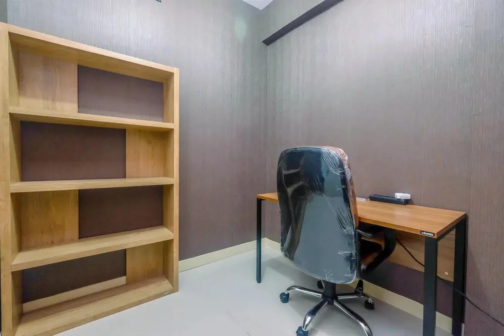 Джакарта: Comfort 1BR with Study Room Green Pramuka Apartment