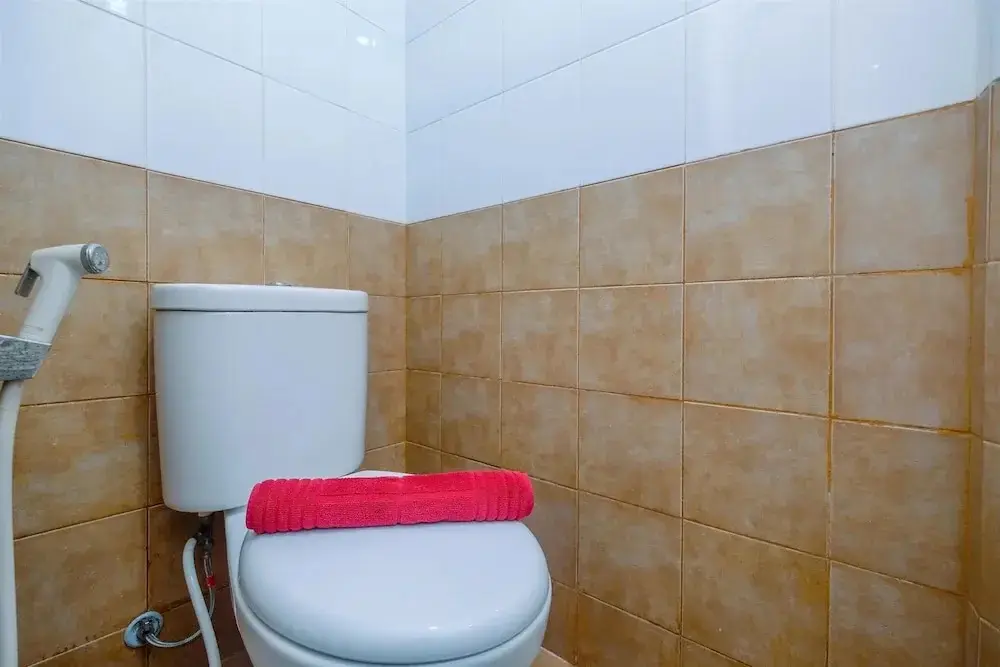 Джакарта: Comfort 1BR with Study Room Green Pramuka Apartment