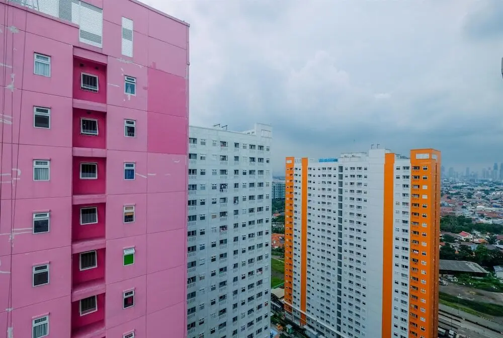 Джакарта: Trendy Connecting Mall 2BR Green Pramuka Apartment