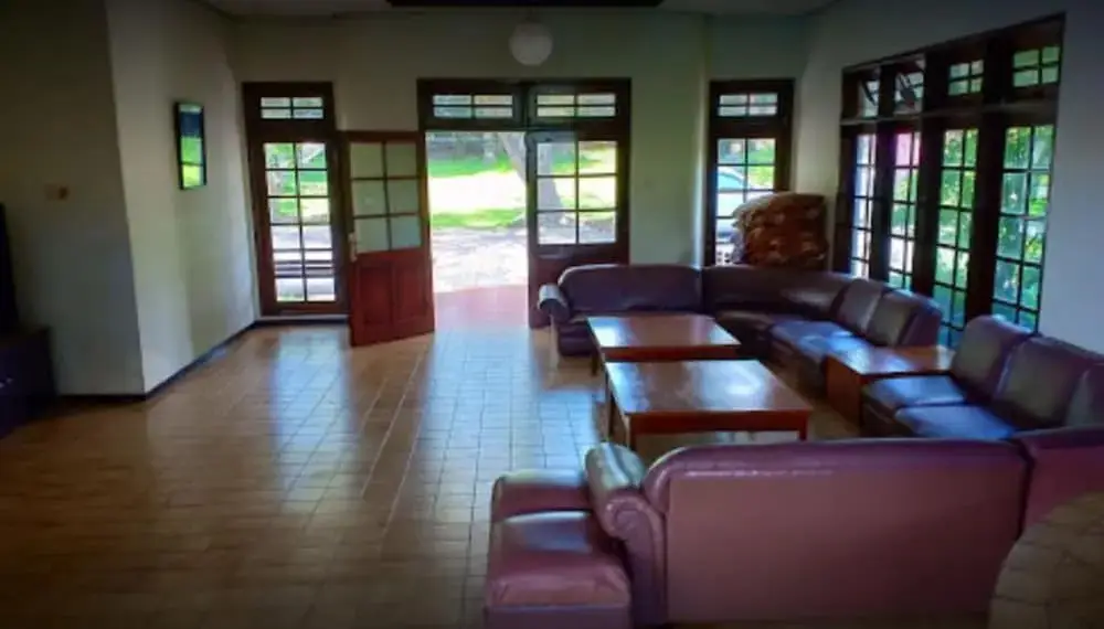 Бату: Villa Primavera