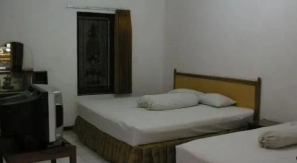 Проболинго: Hotel Paramitha