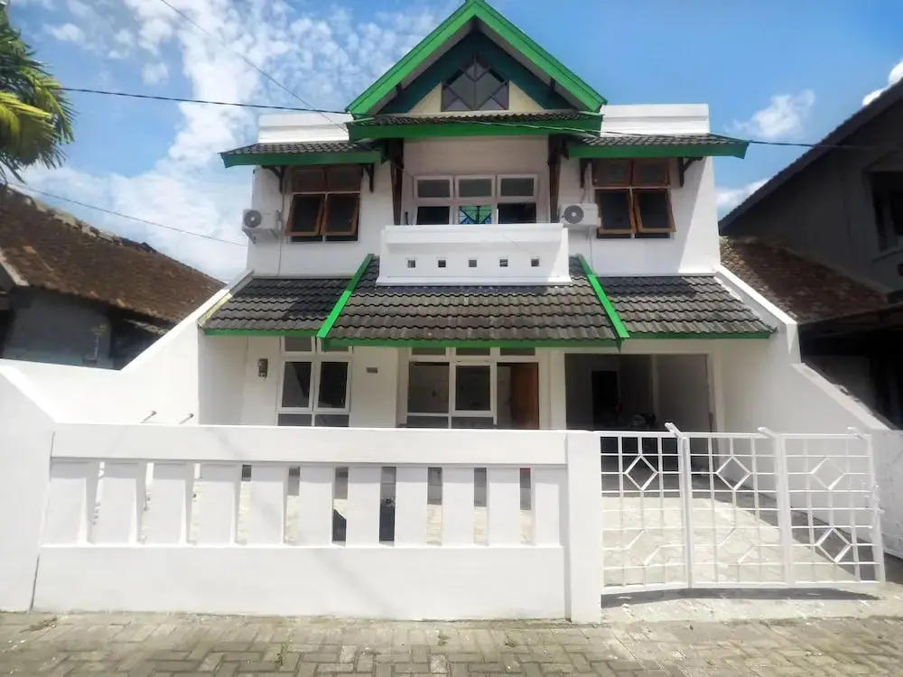 Джокьякарта: Homestay Jogja 4 Kamar Tidur Full AC Seputaran Umbulharjo dekat Gembira Loka