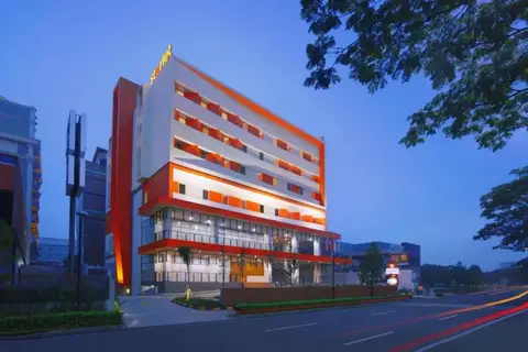 Starlet Hotel BSD City — фото 1