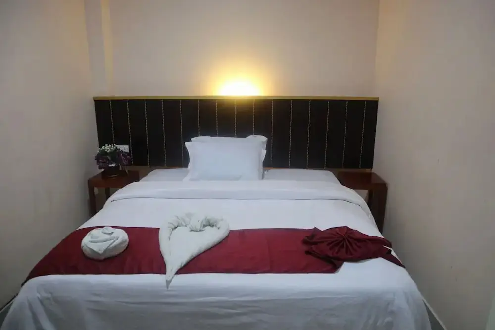 Гунунгситоли: Tundreheni Hill Hotel and Restaurant