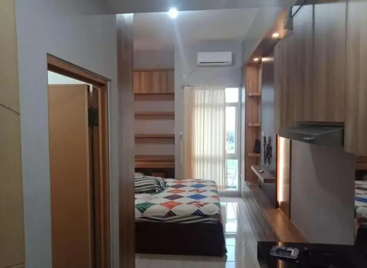 Сурабая: New Apartement Bale Hinggil by Prafi