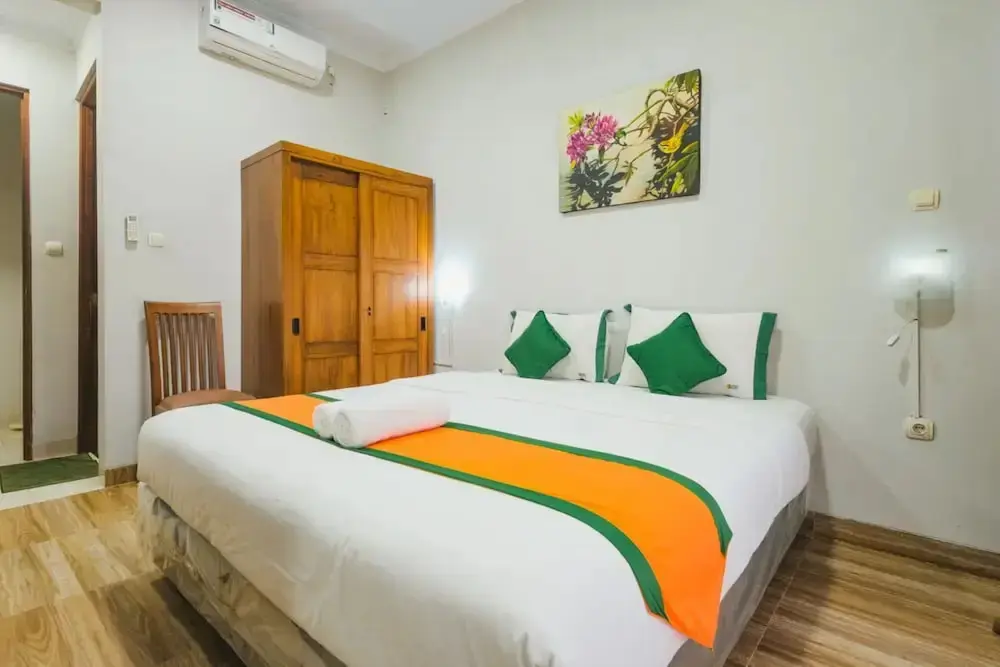 Каласан: Villa Prambanan Jogja with Private Swimming Pool by Simply Homy