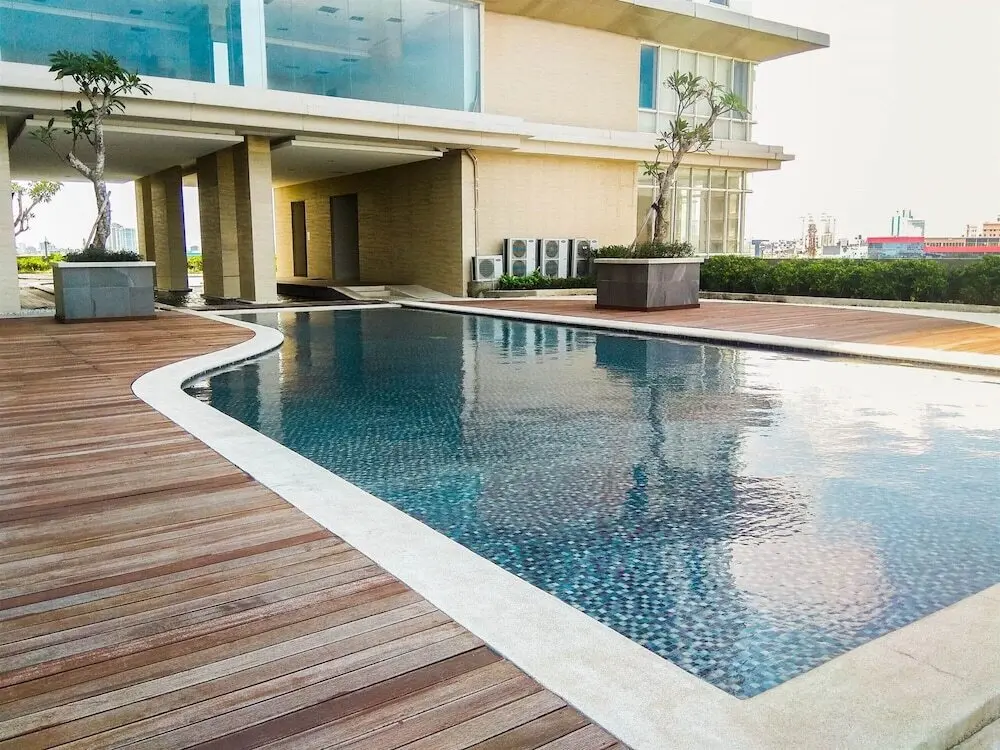 Джакарта: Strategic 2BR Elpis Apartment near Mangga Dua and Ancol