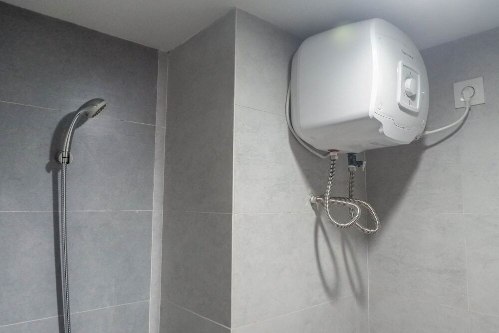 Сурабая: Modern Cozy Studio Apartment at Taman Melati