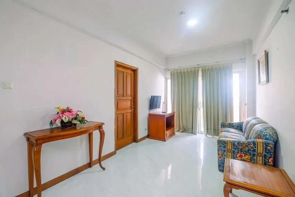 Джакарта: Spacious and Strategic 3BR Kondominium Juanda Apartment