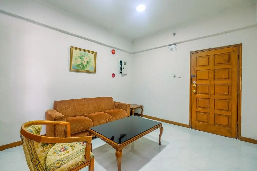 Джакарта: Spacious and Strategic 3BR Kondominium Juanda Apartment