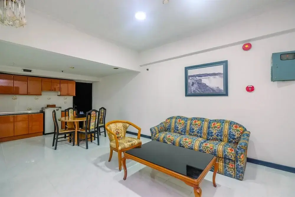 Джакарта: Homey and Spacious 3BR Kondominium Juanda Apartment