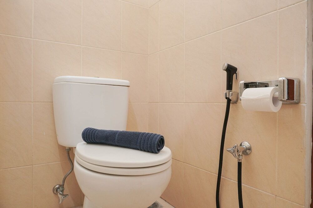 Джакарта: Homey and Modern with City View 2BR Poins Square Apartment